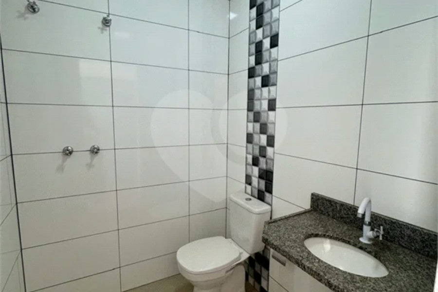 Salão Comercial para locação no Vila Industrial.