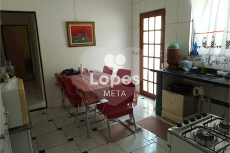 CASA A VENDA, BAIRRO JARDIM DAS CEREJEIRAS, 3 DORMITORIOS, 2 VAGAS DE GARAGEM, SJC/SP