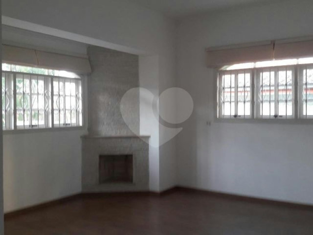 Casa Térrea para alugar com 3 suítes em Tremembé, São Paulo, SP