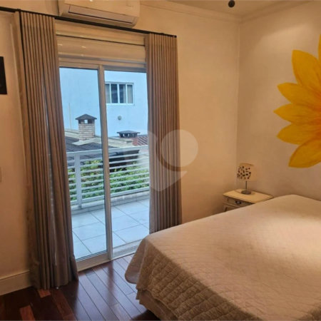Sobrado à venda com 4 quartos, sendo 2 suítes, em Brooklin Paulista, São Paulo, SP