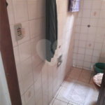 Casa à venda com 3 quartos, sendo 1 suíte, no condomínio Luís de Oliveira Bulhões, São Paulo - SP