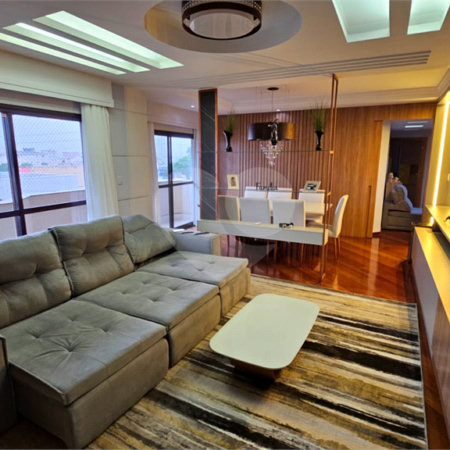 Apartamento à venda com 3 quartos, sendo 1 suíte,  no Centro, Suzano, SP