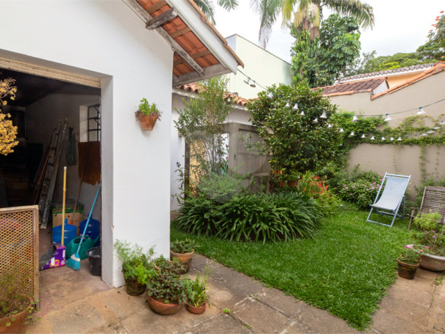 Casa à venda com 3 quartos, sendo 1 suíte,  em Alto da Boa Vista, São Paulo, SP