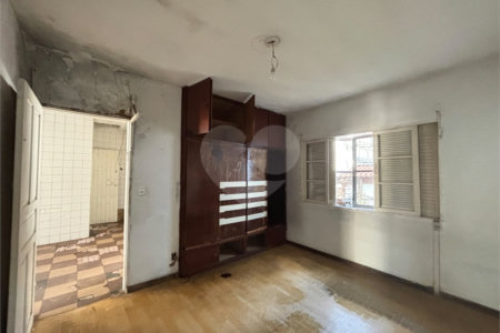 Sobrado à venda com 4 quartos em Vila Paulicéia, São Paulo, SP