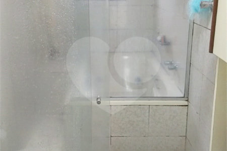 Sobrado à venda com 3 quartos, sendo 1 suíte, em Parada Inglesa, São Paulo, SP