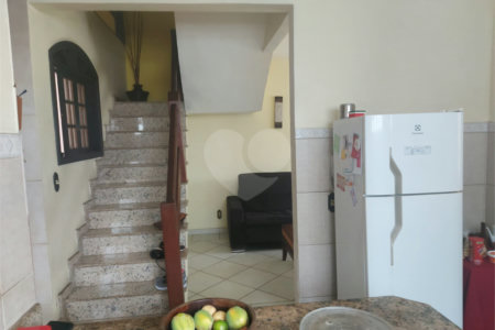 Casa à venda com 4 quartos, sendo 1 suíte, no condomínio River Plate, Rio de Janeiro - RJ