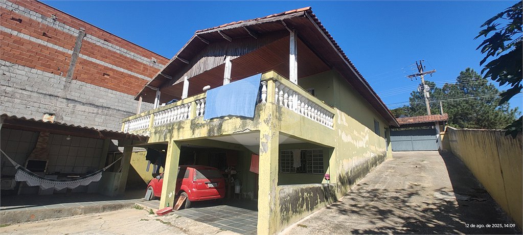 Chácara à venda com 3 quartos, sendo 1 suíte, no Centro, Nazaré Paulista, SP