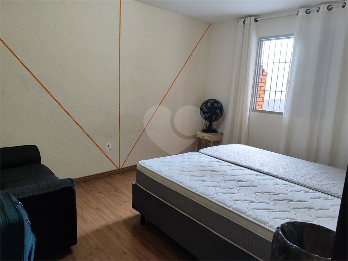 Sobrado à venda com 4 quartos, sendo 1 suíte,  em Saúde, São Paulo, SP