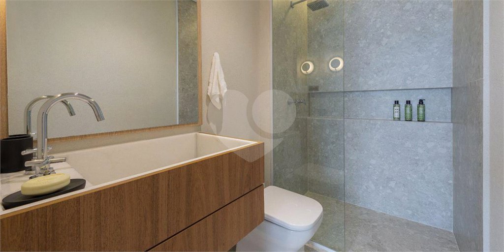 Apartamento à venda com 2 suítes em Campo Belo, São Paulo, SP