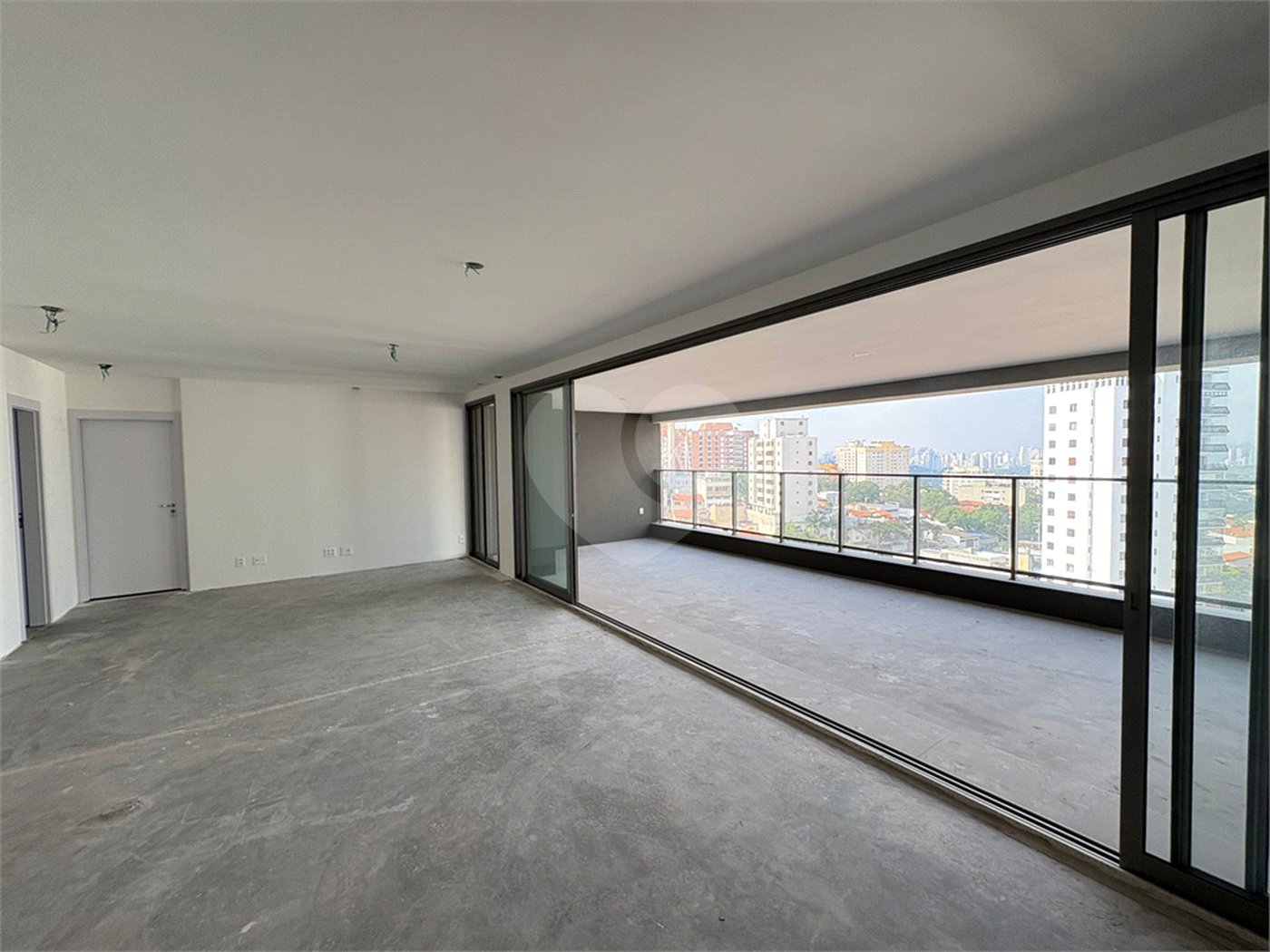 Apartamento à venda com 3 suítes em Alto da Lapa, São Paulo, SP
