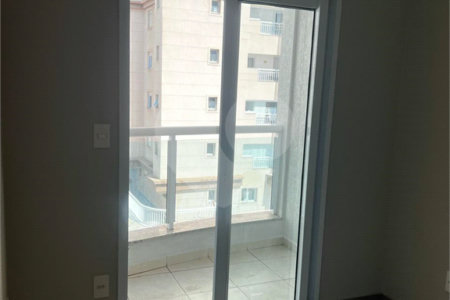 Apartamento para alugar com 2 quartos, sendo 1 suíte, em Campestre, Santo André, SP