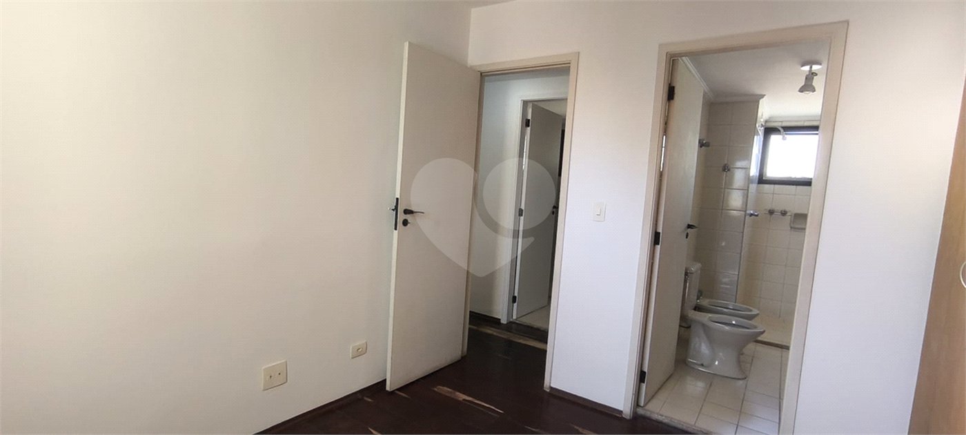 Apartamento à venda com 3 quartos, sendo 1 suíte, em Pinheiros, São Paulo, SP