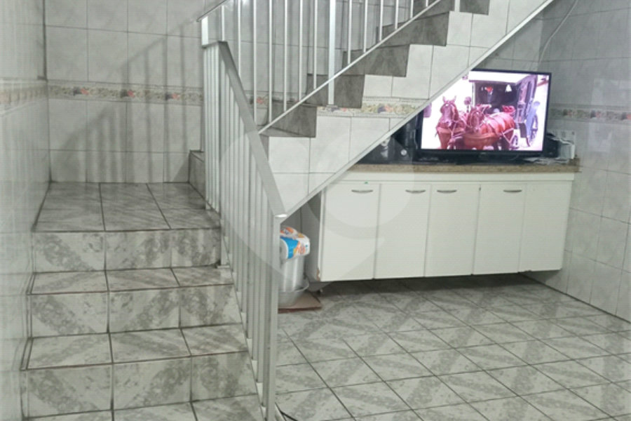 Sobrado à venda com 4 quartos, sendo 1 suíte,  em Tremembé, São Paulo, SP
