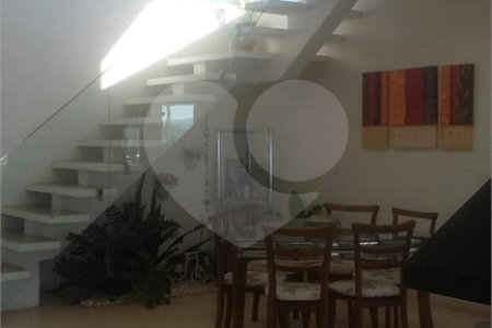 Casa à venda com 4 quartos, sendo 2 suítes, em Pinhal, Jarinu, SP