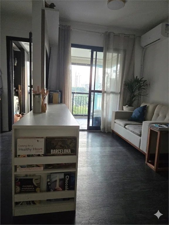 Apartamento à venda com 2 quartos, sendo 1 suíte,  em Vila Romana, São Paulo, SP