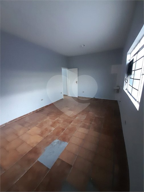 Casa Térrea para alugar com 5 quartos em Campo Limpo, São Paulo, SP