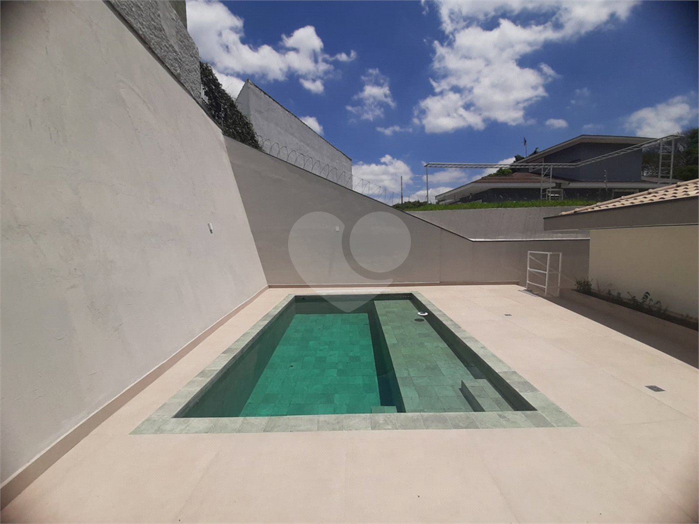 Casa Térrea à venda ou para alugar com 4 suítes em Jardim São Bento, São Paulo, SP