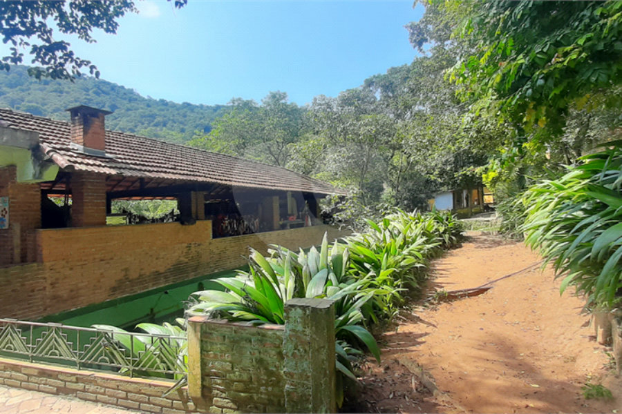 Chácara à venda com 10 quartos, sendo 20 suítes, em Serra da Cantareira, Mairiporã, SP