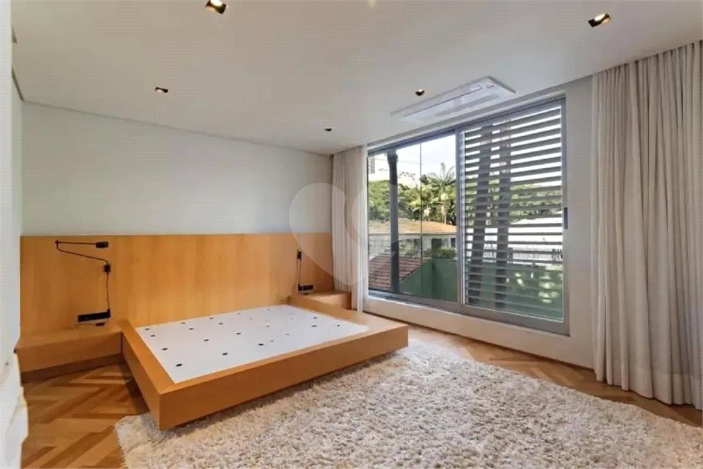 Casa à venda ou para alugar com 2 suítes no condomínio Praça Gabriel, São Paulo - SP