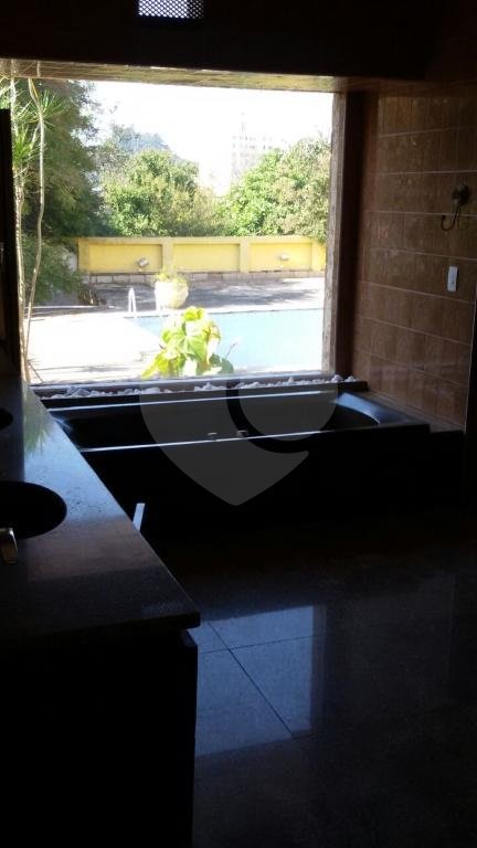 Casa à venda com 3 suítes em Vila Albertina, São Paulo, SP