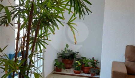 Sobrado à venda com 3 quartos, sendo 2 suítes, em Jardim Alvinópolis, Atibaia, SP