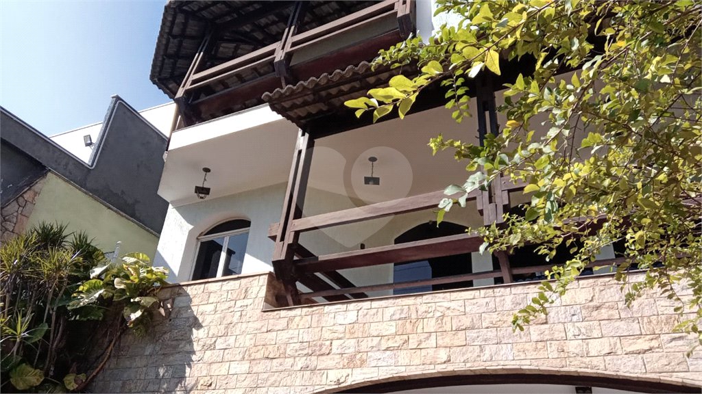 Sobrado à venda com 4 quartos, sendo 1 suíte, em Vila Rosália, Guarulhos, SP
