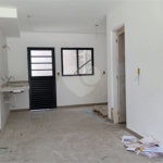 Casa à venda com 2 quartos no condomínio Vila Davos 2, São Paulo - SP