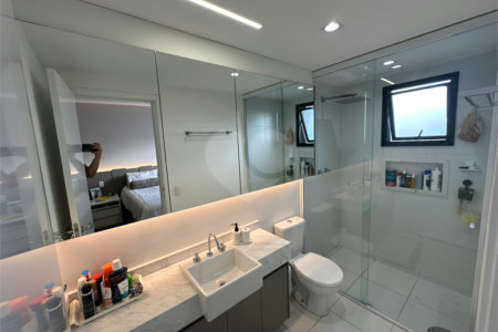 Apartamento à venda com 3 suítes em Vila Romana, São Paulo, SP