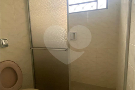 Casa à venda com 3 quartos, sendo 1 suíte, no Centro, Araraquara, SP