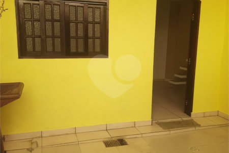 Sobrado à venda com 4 quartos, sendo 2 suítes, em Pedreira, São Paulo, SP
