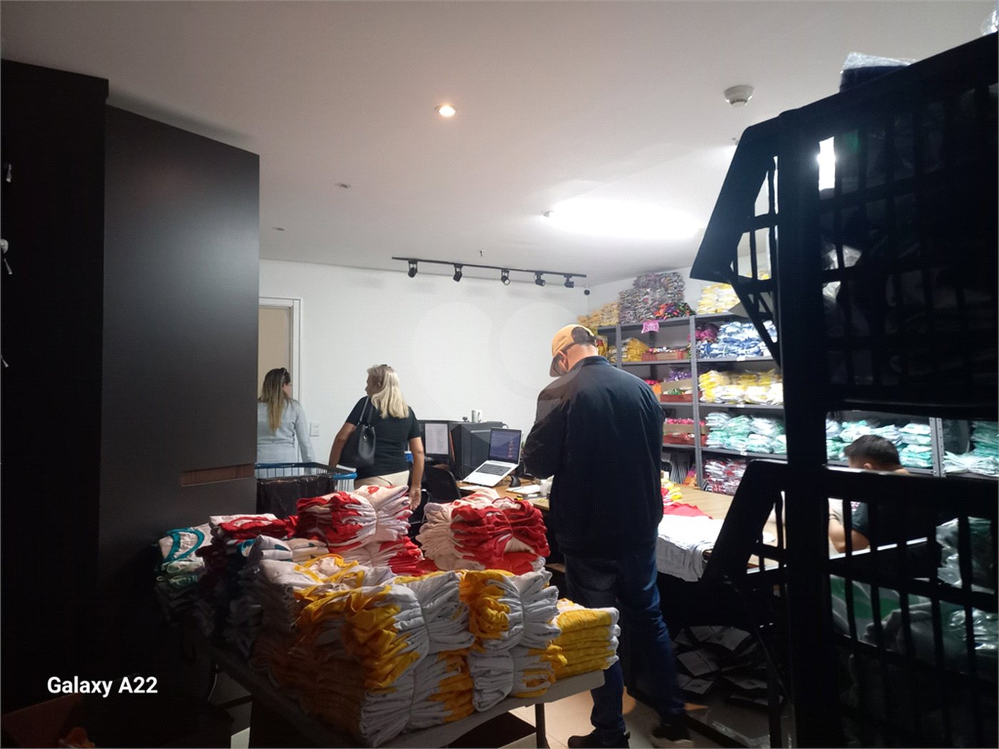Sala à venda em Vila Hamburguesa, São Paulo, SP