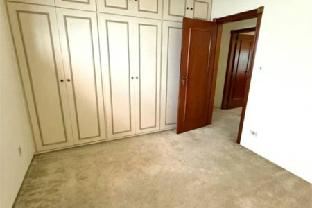 Sobrado à venda com 5 quartos, sendo 3 suítes, em Jardim Leonor, São Paulo, SP