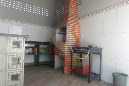 Sobrado à venda com 3 quartos em Jardim Helena, Ferraz de Vasconcelos, SP