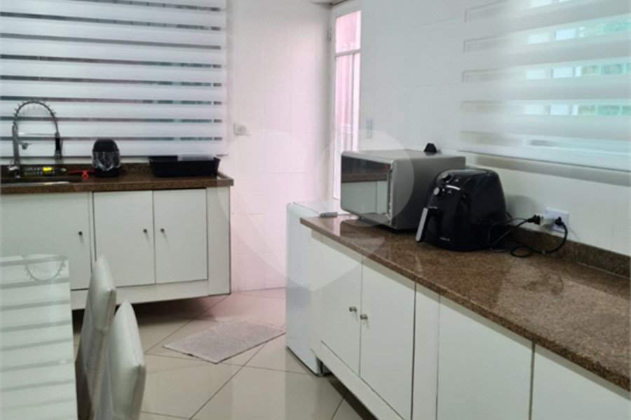 Sobrado à venda com 5 quartos, sendo 2 suítes, em Vila Guilherme, São Paulo, SP