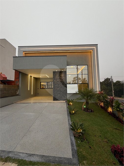 Casa à venda com 3 quartos, sendo 1 suíte,  no condomínio Jardim Park Vista Real, Indaiatuba - SP