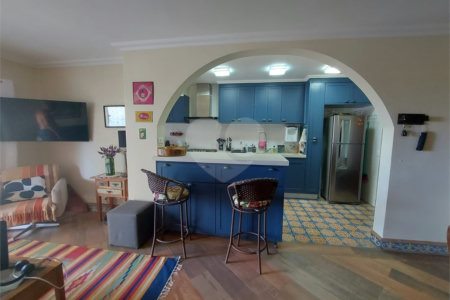 Apartamento à venda com 3 quartos, sendo 1 suíte,  em Enseada, Guarujá, SP
