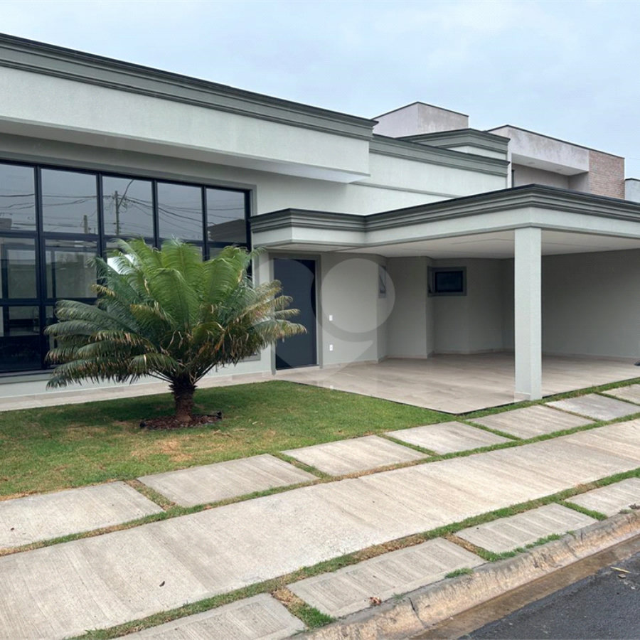 Casa à venda com 3 quartos, sendo 1 suíte, no condomínio Vila Rica, Indaiatuba - SP