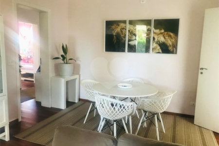 Casa à venda com 3 quartos, sendo 1 suíte, no condomínio Residencial Patrimônio do Carmo, São Roque - SP