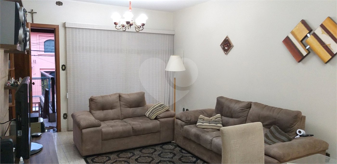 Sobrado à venda com 3 quartos em Vila Irmãos Arnoni, São Paulo, SP