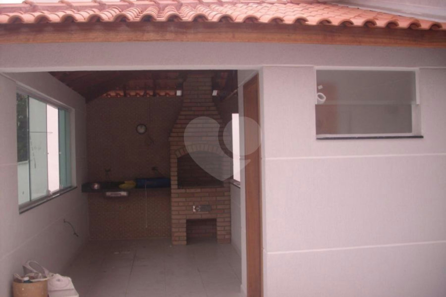 Sobrado à venda com 2 suítes em Vila Irmãos Arnoni, São Paulo, SP
