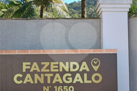 Terreno à venda no condomínio ; Fazenda Cantagalo, Rio de Janeiro - RJ