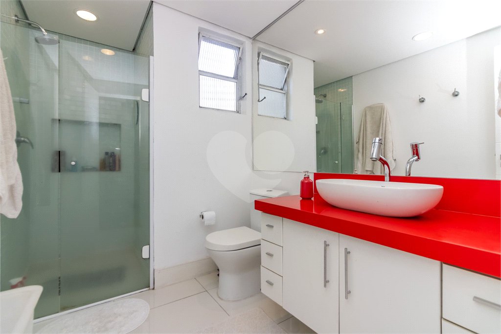 Apartamento à venda com 3 quartos, sendo 1 suíte, em Itaim Bibi, São Paulo, SP
