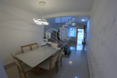 Sobrado à venda com 3 quartos, sendo 1 suíte, em Vila Lúcia, São Paulo, SP