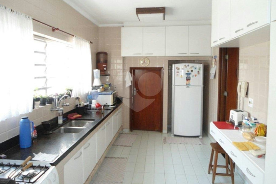 Casa à venda com 4 quartos, sendo 1 suíte, em Santana, São Paulo, SP