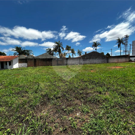 Terreno à venda em Vila Carolina, Itapetininga, SP