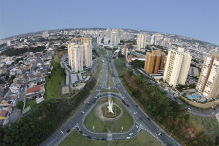 Terreno à venda com 1 suíte em Parque Residencial Jundiaí, Jundiaí, SP