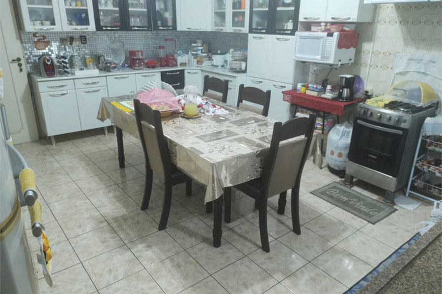 Casa Térrea à venda com 4 quartos, sendo 2 suítes,  em Parque Edu Chaves, São Paulo, SP