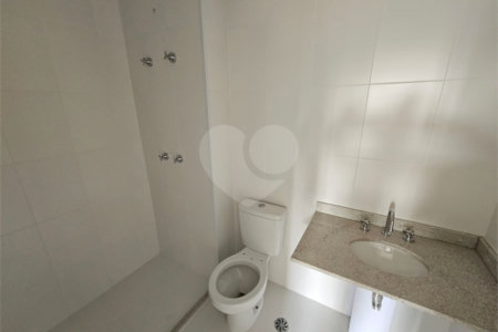 Apartamento à venda com 3 quartos, sendo 1 suíte, em Alto da Boa Vista, São Paulo, SP