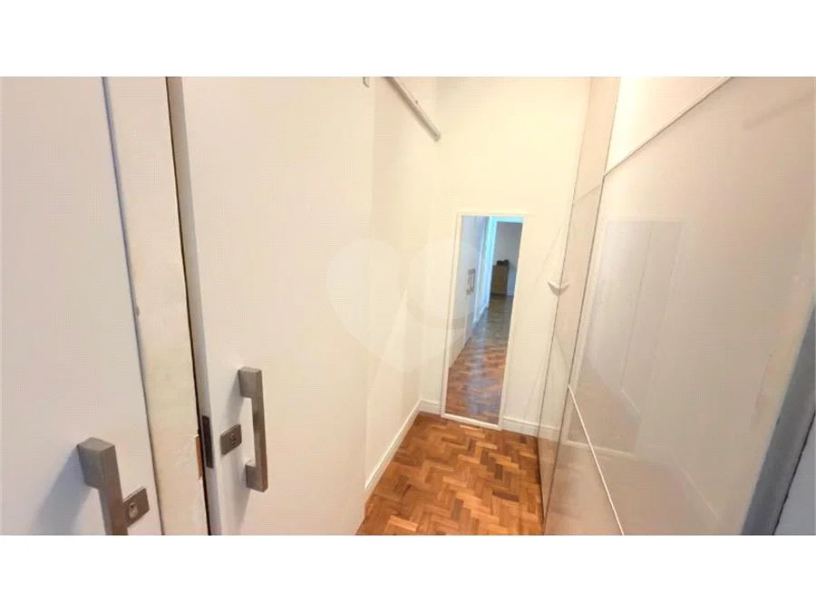 Casa à venda com 4 quartos, sendo 3 suítes, em Santana, São Paulo, SP