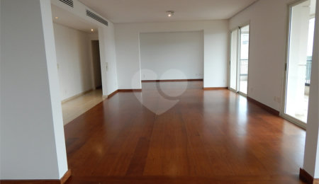 Apartamento à venda com 4 suítes em Moema, São Paulo, SP